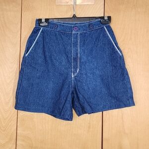 Pulse denim shorts vintage size 11